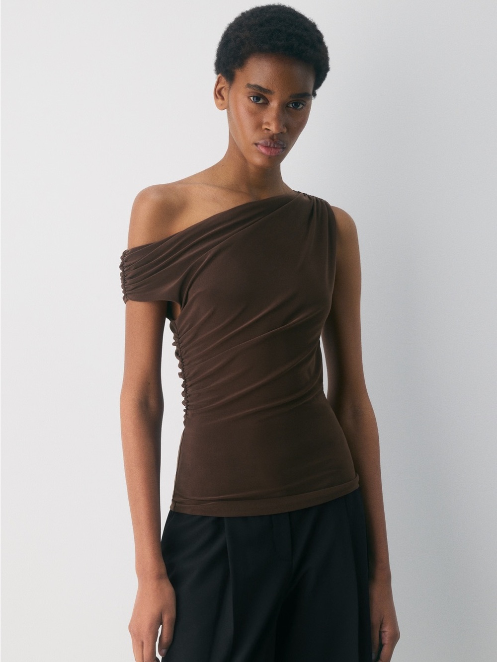 Aritzia Babaton Gallery Top - Rich Mocha Brown